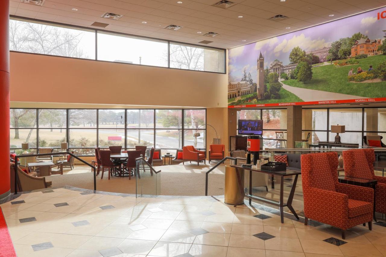 Gateway Hotel And Conference Center Ames Luaran gambar