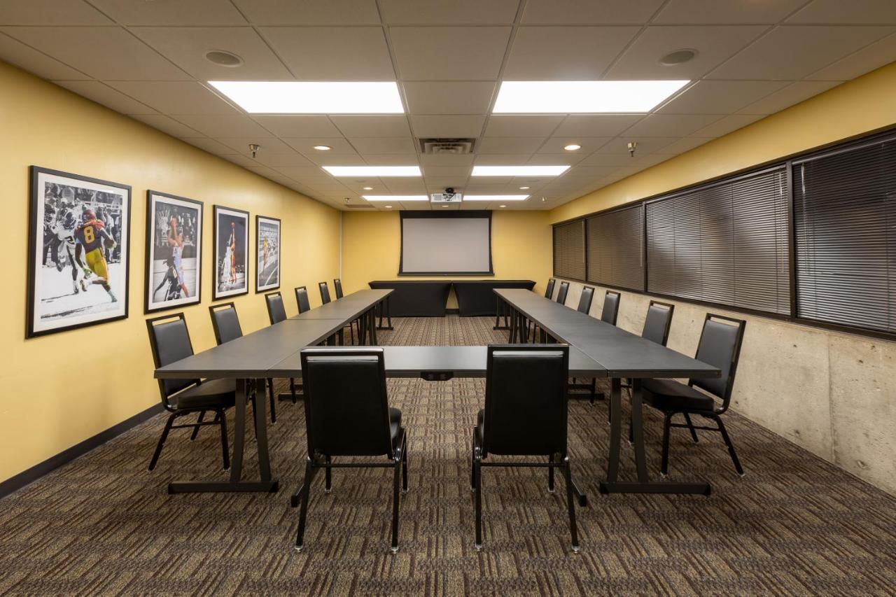 Gateway Hotel And Conference Center Ames Luaran gambar